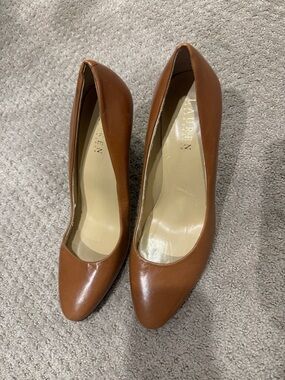 Lauren Ralph Lauren Cognac Leather Pointed-Toe Pumps